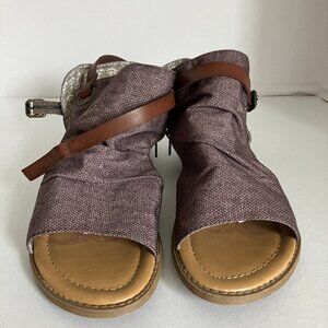 Blowfish Malibu Balla Sandal Size 9 Gladiator Style Zipper and Buckle #B138.